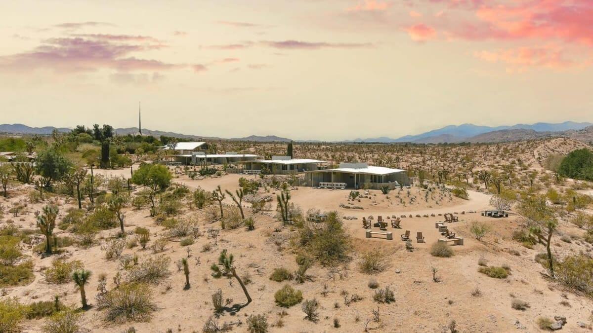 The Bungalows By Homestead Modern Joshua Tree Exterior photo