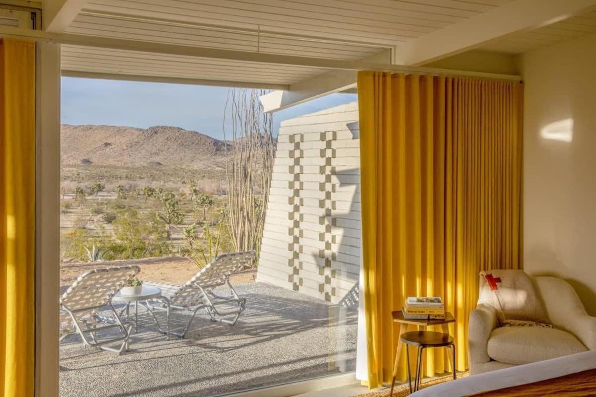 The Bungalows By Homestead Modern Joshua Tree Exterior photo