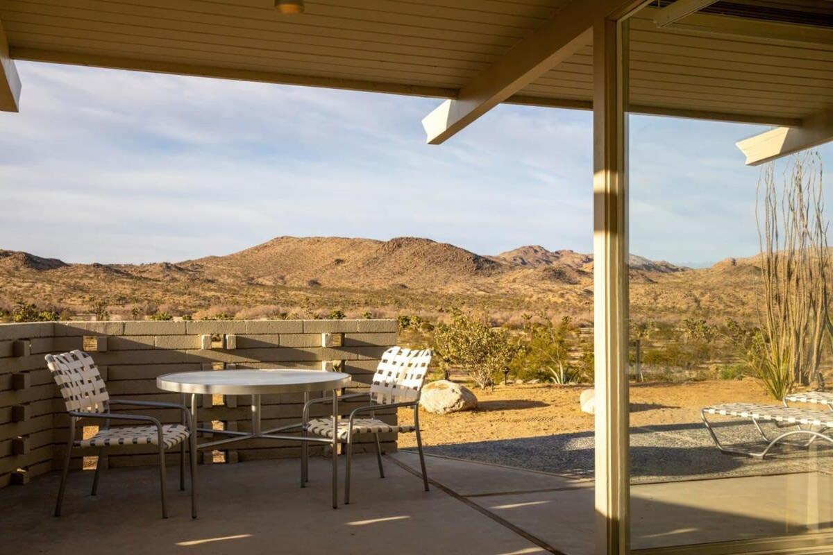 The Bungalows By Homestead Modern Joshua Tree Exterior photo
