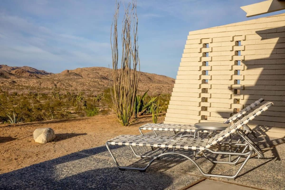 The Bungalows By Homestead Modern Joshua Tree Exterior photo